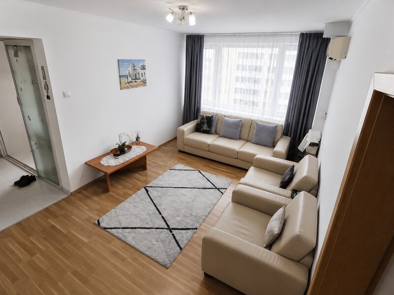 Iancului, apartament 3 camere 65 mp, la 3 minute de metrou, etaj 9/10